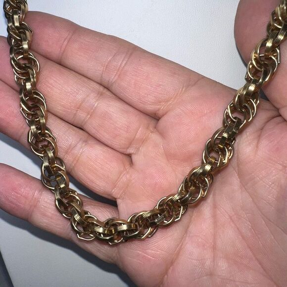 Vintage MCM Heavy Gold Tone Chain - Picture 4 of 10